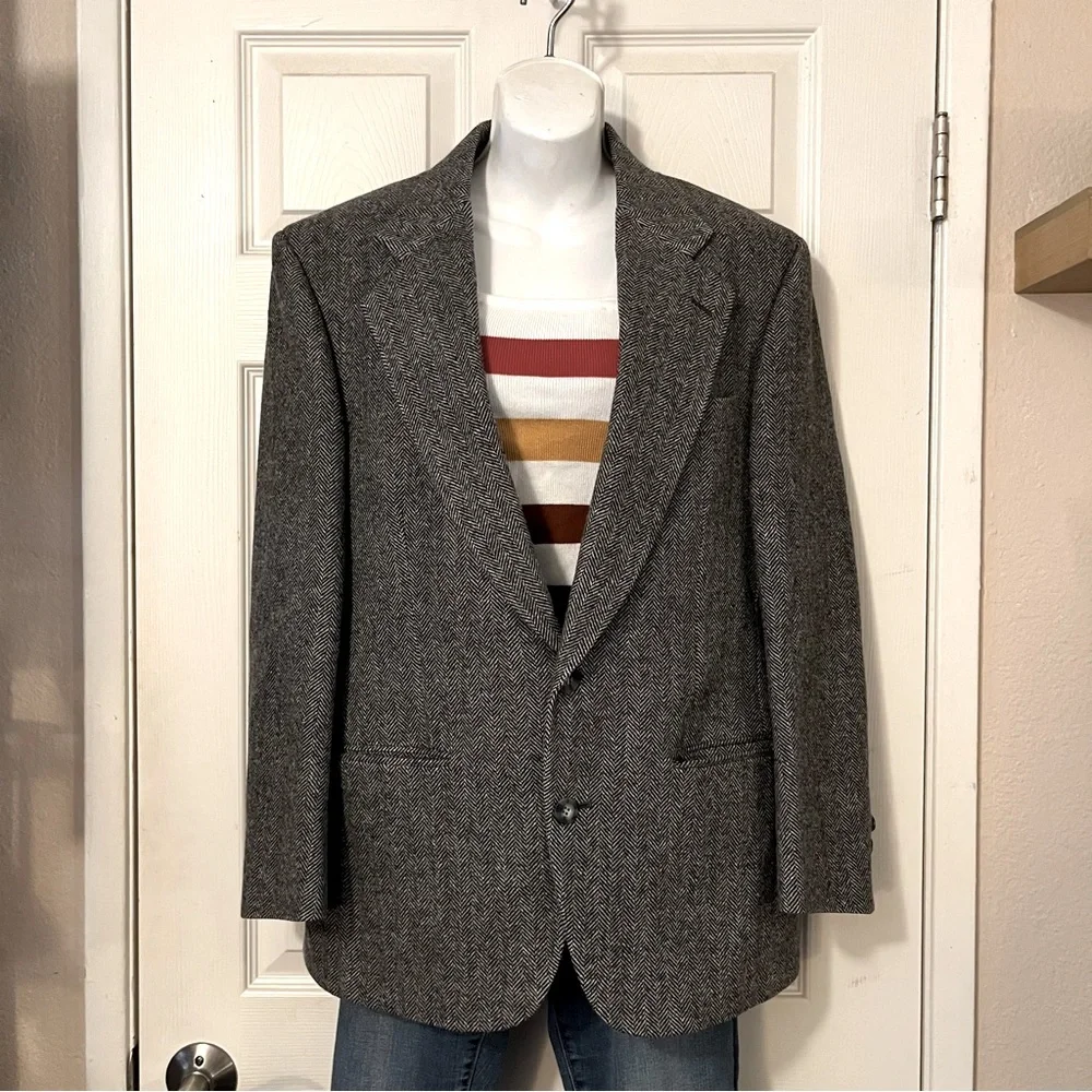 Broadmoor & Pike Men’s Pure Wool Chevron Two Button Tweed Blazer Suit Jacket